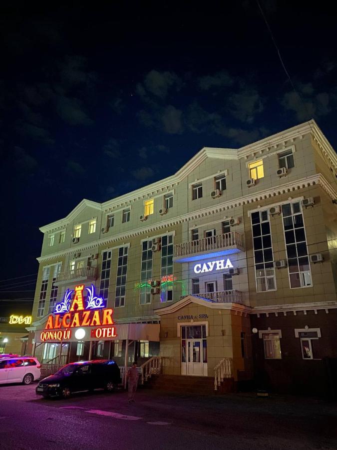 Hotel Alcazar Atyraū Exterior foto